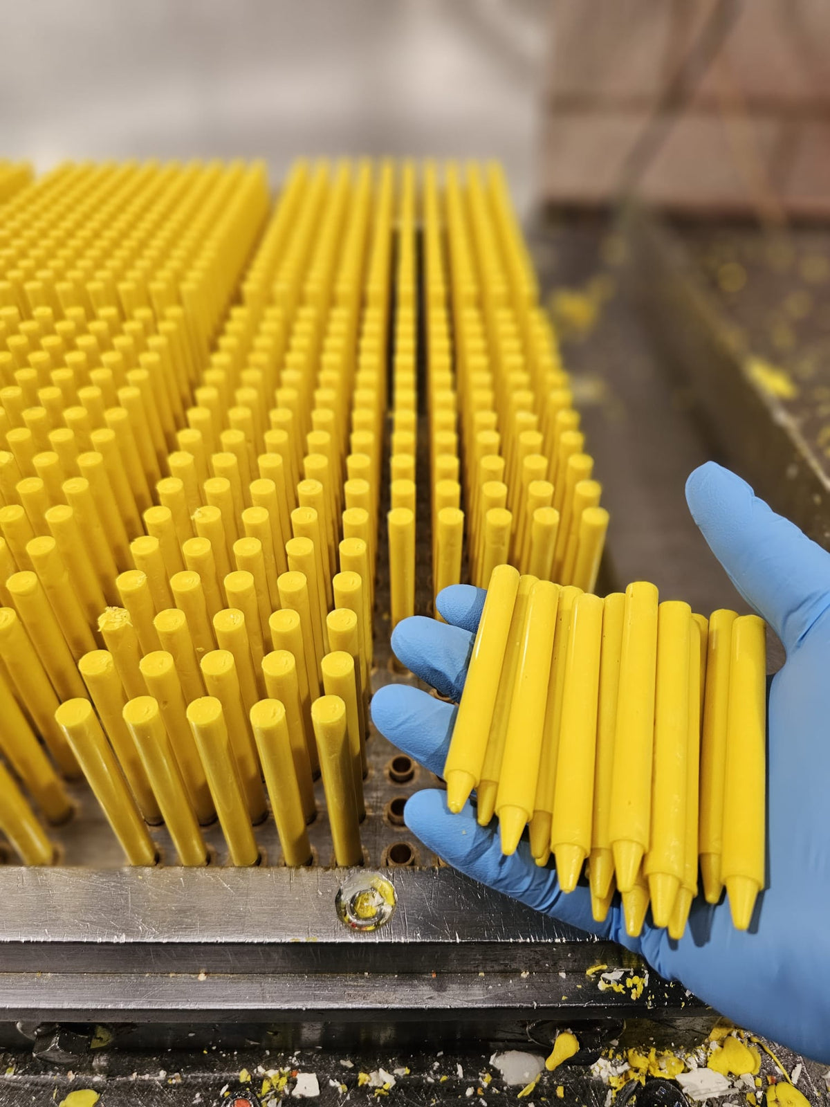 Making wax crayons